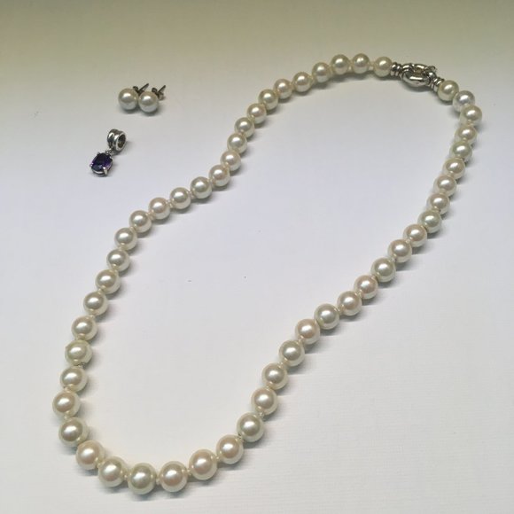NIKKEN Japan faux pearl magnetic with silver clasp - Picture 4 of 4